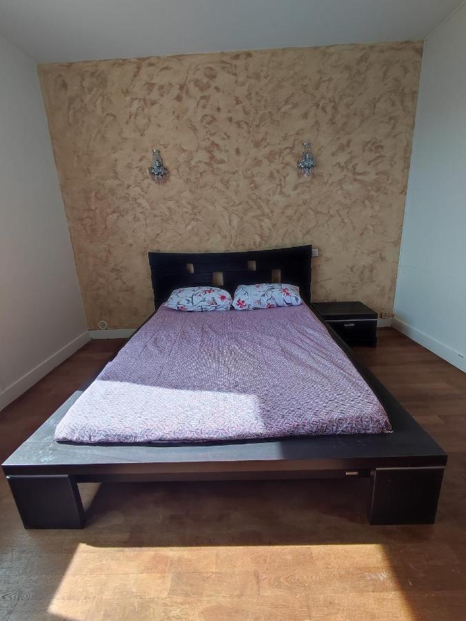 Agreable Appartement Familial Avec Jardin Blois Exterior foto